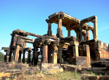 Mysterious ruins of Paddhargadh fort in Kutch – Sunil Agrawal