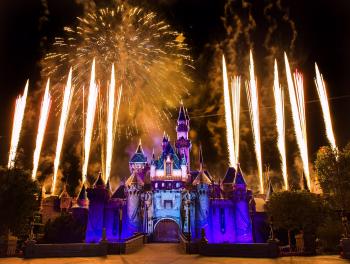 Your Guide to a Successful New Year's Eve at the Disneyland Resort!