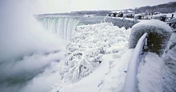 Niagara Falls frozen, covered in ice seen in stunning images