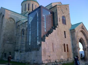 Architecture dump: Where Old meets New - Album on Imgur