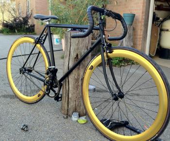 Restore and Transform an Old Bike Into a Sleek Fixie