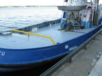 Omni Richeliue, moored at Corus Quay, 2012 06 22 -c.JPG