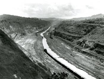 Panama Canal - Wikipedia
