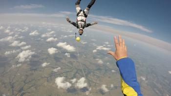 Parachuting - Wikipedia