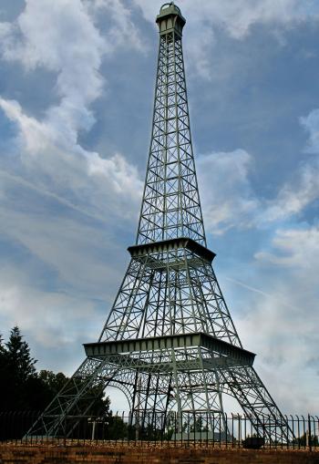 City of Paris, TN | Home of the World's Biggest Fish Fry