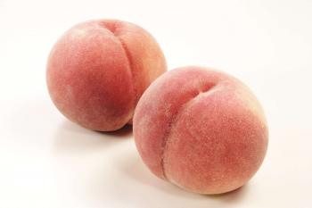 Guide to Buying, Storing, and Cooking with Peaches