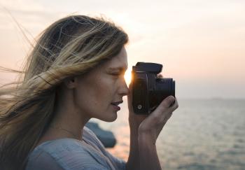 Free picture: woman, photo camera, beach, pretty girl, lens ...