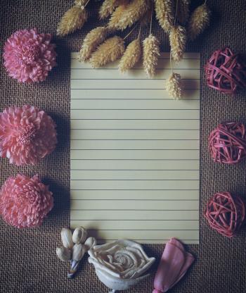 Pink Chrysanthemum Table Decor