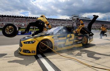 Brad's pit crew at Pocono : NASCAR