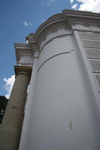 Portico pillar