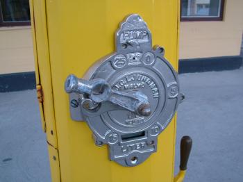 Pump handle