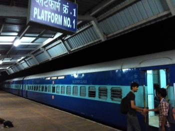 Karmali railway station - Wikipedia