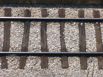 File:Rails from top.jpg - Wikimedia Commons