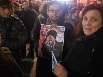 Rassemblement de soutien à Charlie Hebdo - 7 janvier 2015 - Toulon - P1980302
