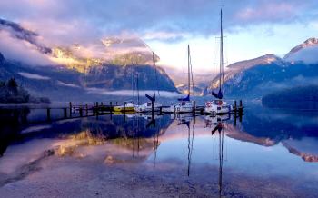 Lake: Calm Boats Shore Rock Lake Fog Resting Mountain Sunlight Image ...