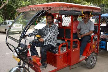 India takes a ride with e-rickshaws - Nikkei Asian Review