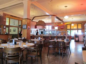 Rio Grande Cafe Dress Code
