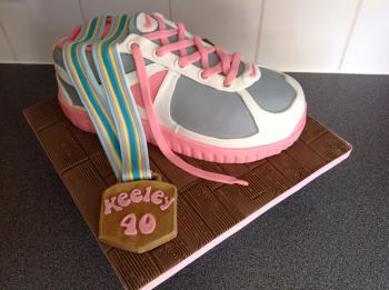 Running shoe cake for a Marathon runner. | Gone for a Run ...