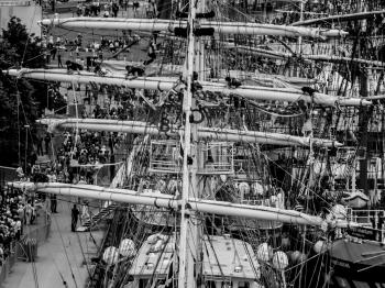 Sailing ships masts