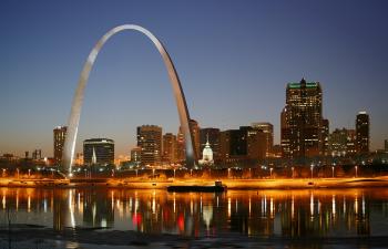 File:St Louis night expblend.jpg - Wikimedia Commons