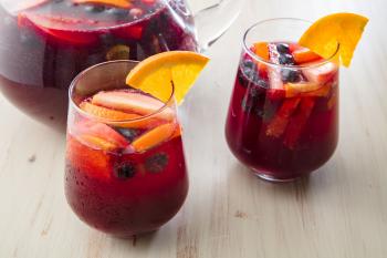 Best Red Wine Sangria Recipe - How to Make Easy Sangria