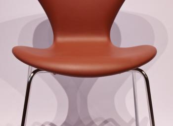 Model 3107 Cognac-Colored Savanne Leather Chairs by Arne Jacobsen ...