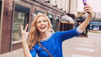 Taking Too Many Selfies Has Been Confirmed As A Psychological ...