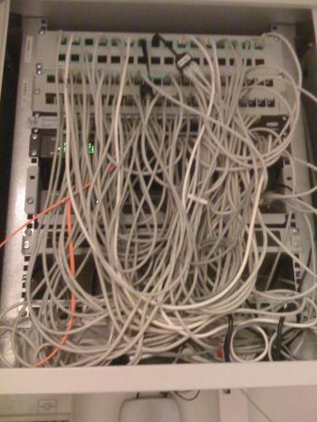 How can I clean up a spaghetti monster of cables? - Server Fault