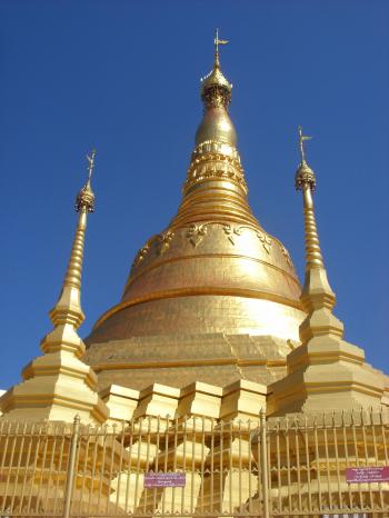 Shwe Dagon Pagoda Tachileik