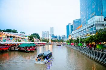 Singapore // Singapore River // Clarke Quay // River Boat // Sunset ...