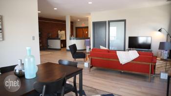 Take a tour of the CNET Smart Apartment - Video - CNET
