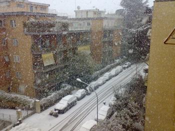 Snowing in Rome