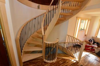 Botched Spiral Staircase, Bad Carpenters, Rant - YouTube