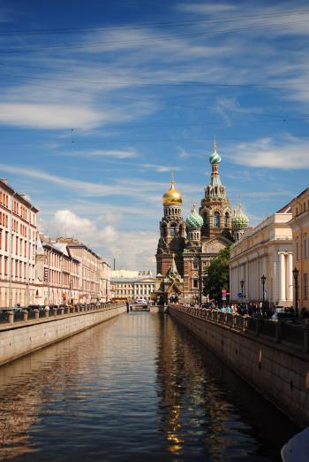 Around The World – Beautiful St Petersburg |