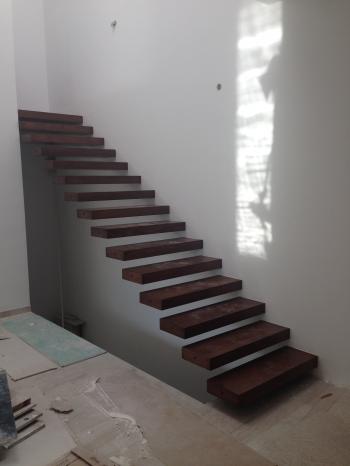 Floating stairs - YouTube