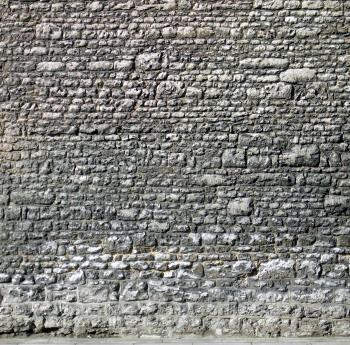 Stone wall [image 500x493 pixels]