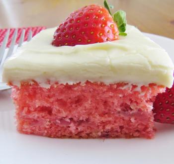 Fresh Strawberry Cake - The Country Cook