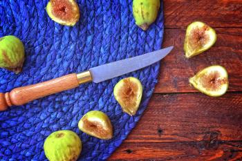 Summer s end - The last wild figs of the season sliced on the table