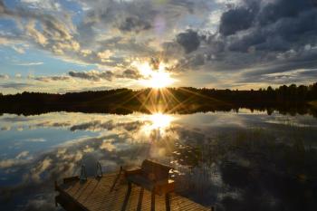Sunrise and sunset guide daily activities of city-dwellers
