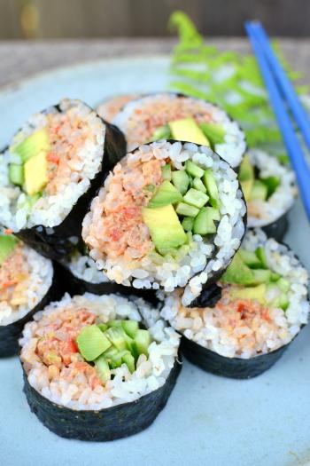 Vegan "Tuna" Sushi Rolls - Radiant Rachels