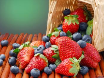 Sweet Berries | AmO