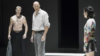 A View From the Bridge' Review: Broadway Revival Stars Mark Strong ...