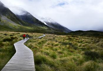 The broadwalk Hooker Valley. NZ