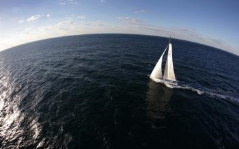 Ships Yacht in the vast ocean - Download Hd Ships Yacht in the vast ...