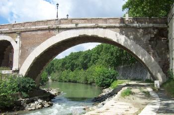 Ponte Fabricio