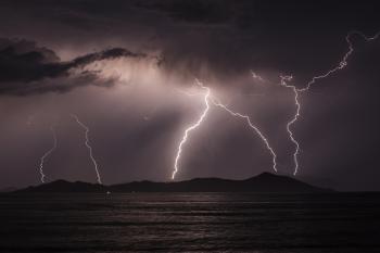 Why are there more thunderstorms during the summer? | HowStuffWorks