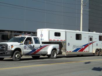 Trailer for Toronto Police horses, 2014 `0 08 (5)