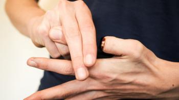 HOW TO REMOVE YOUR FINGER - MAGIC TRICK - YouTube