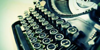 The Typewriter Over the Computer | Q Costa Rica