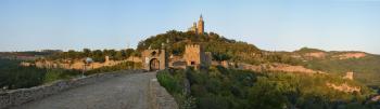 File:Veliko Tarnovo (Велико Търново) - Tsarevets.JPG - Wikimedia Commons